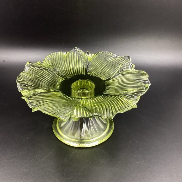 Vintage Flower Footed Cake Stand 8 inch Light Green Clear Cupcake MCM - Picture 1 of 8